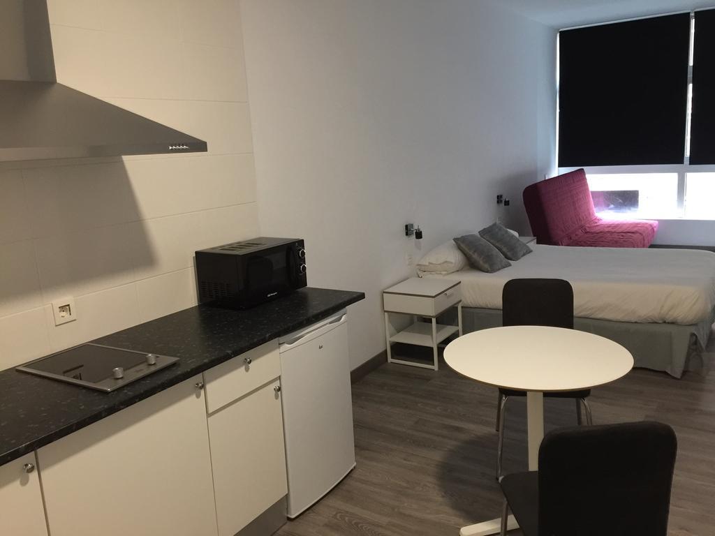 Room And Kitchen Bilbao Exterior foto