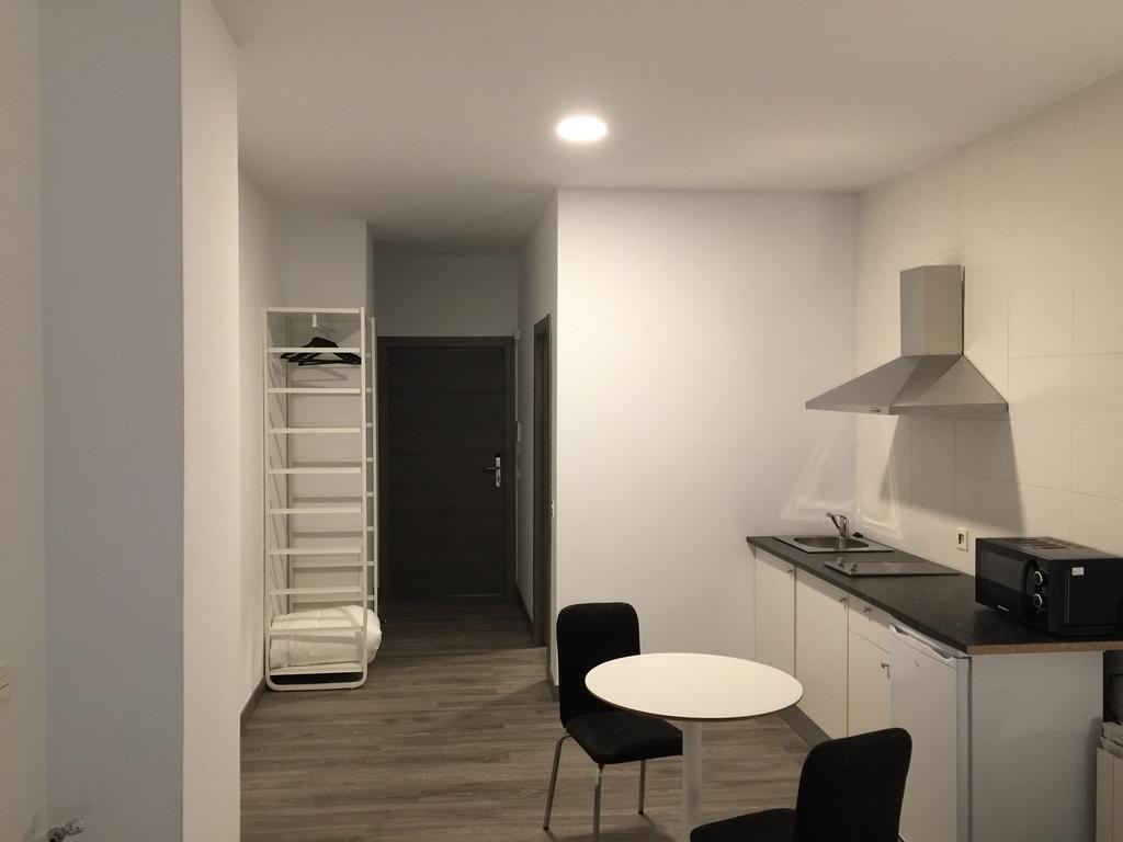 Room And Kitchen Bilbao Exterior foto