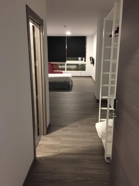 Room And Kitchen Bilbao Exterior foto