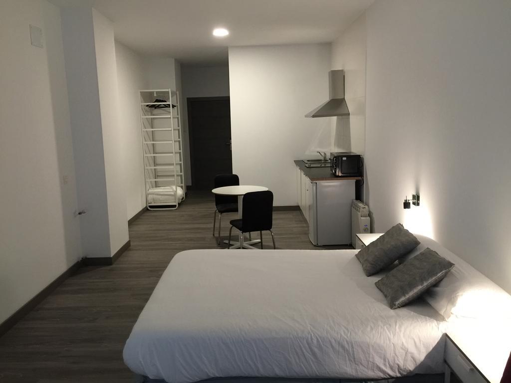 Room And Kitchen Bilbao Exterior foto